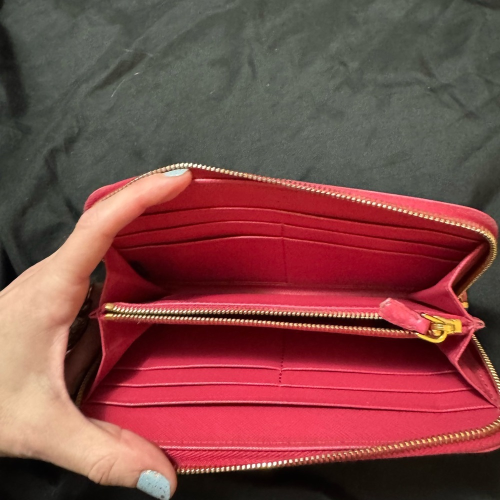 Prada Pink Wallet - Picture 4 of 6